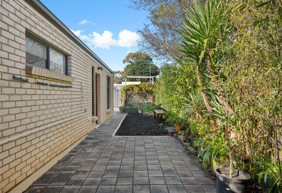 4 Douglas Avenue, Reynella, SA 5161 AUS