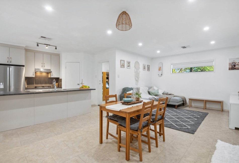 4 Douglas Avenue, Reynella, SA 5161 AUS