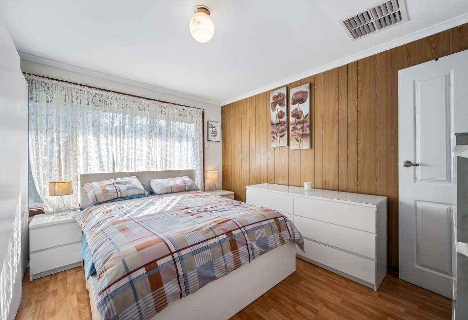 32 Kathryn Drive, Morphett Vale, SA 5162 AUS