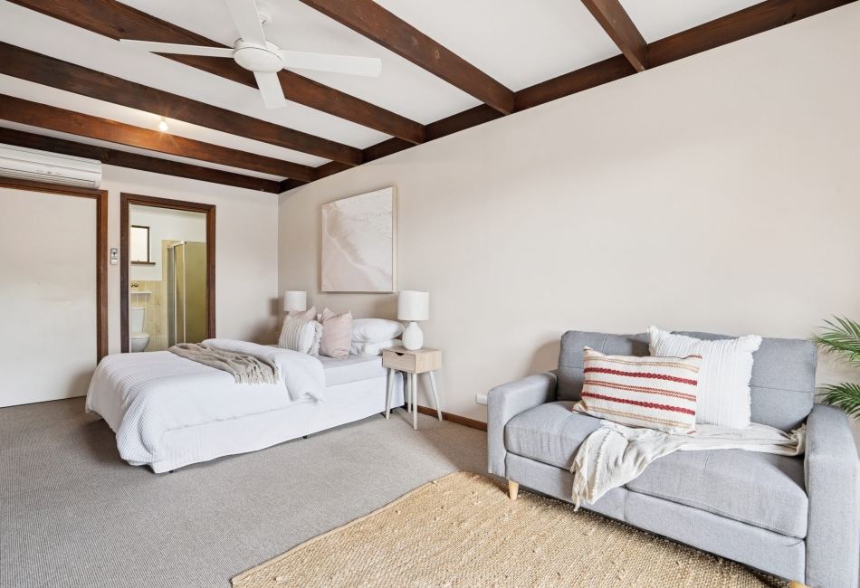 10 Cunningham Street, Morphett Vale, SA 5162 AUS