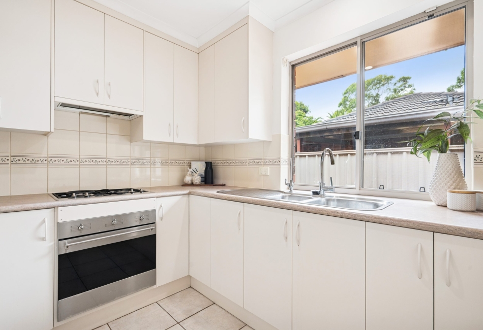 10 Cunningham Street, Morphett Vale, SA 5162 AUS