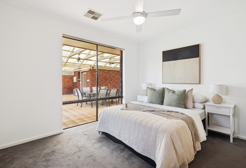 10 Cunningham Street, Morphett Vale, SA 5162 AUS