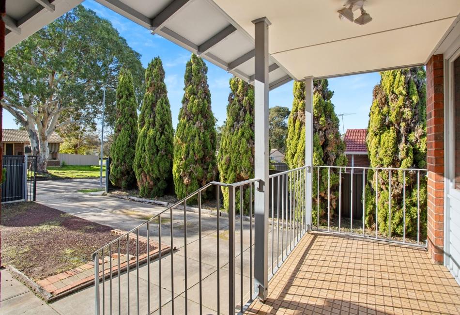 19 Louise Crescent, Morphett Vale, SA 5162 AUS