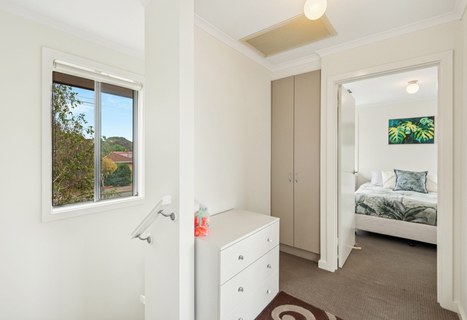 18 Waterman Terrace, Mitchell Park, SA 5043 AUS