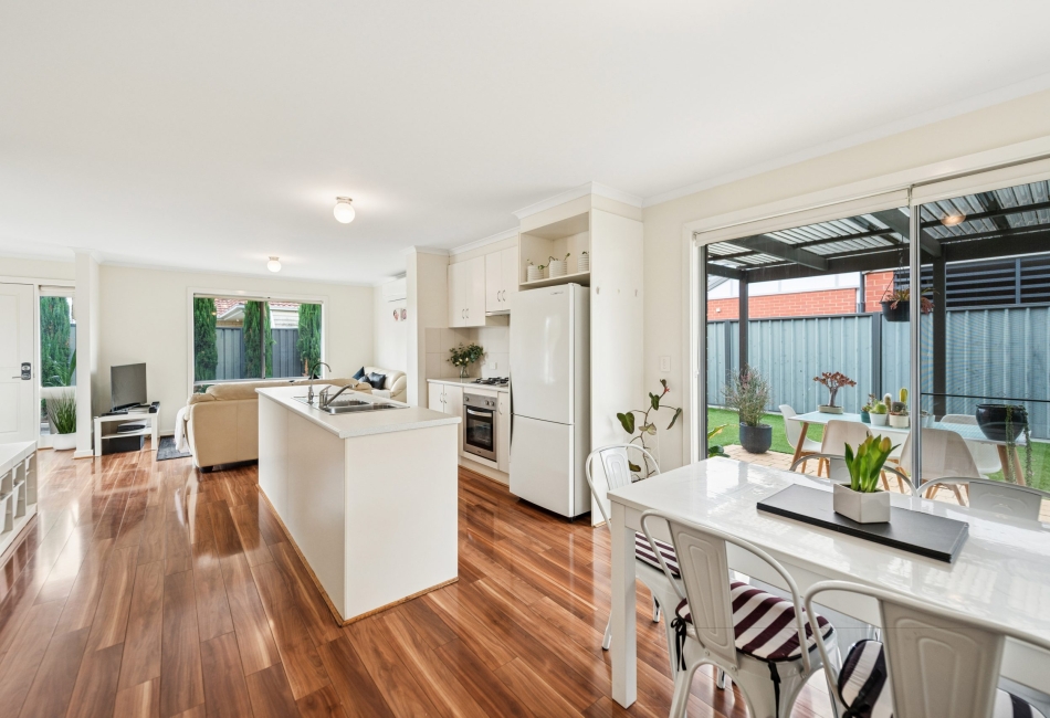 18 Waterman Terrace, Mitchell Park, SA 5043 AUS