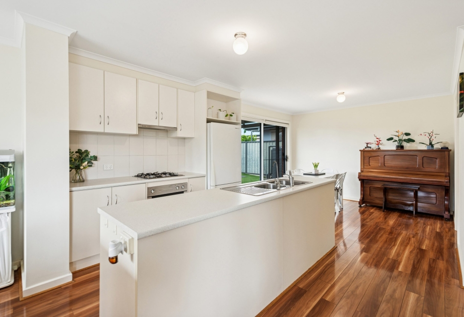 18 Waterman Terrace, Mitchell Park, SA 5043 AUS
