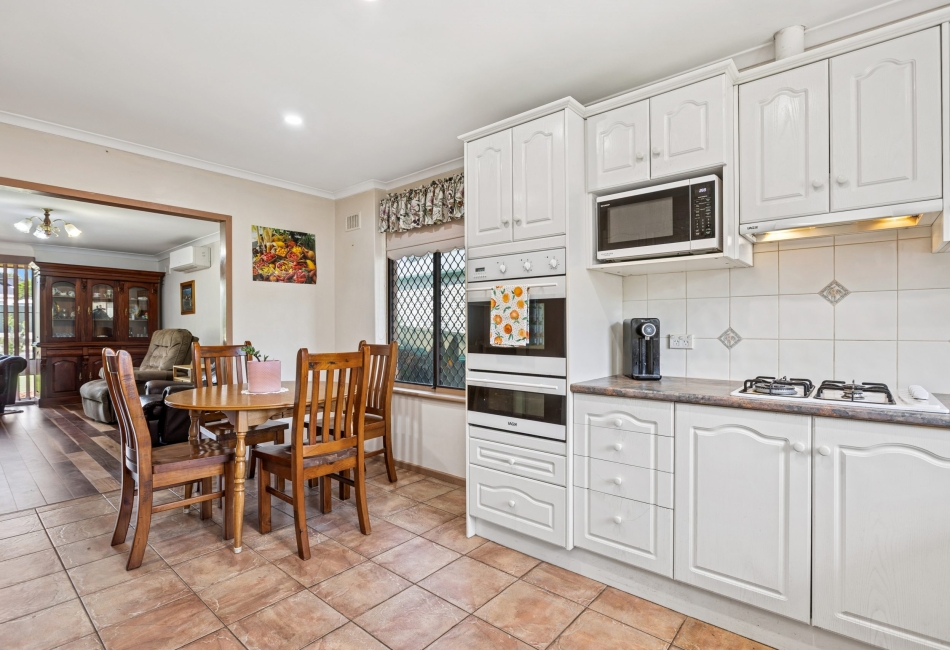 25 Taylor Street, Reynella, SA 5161 AUS