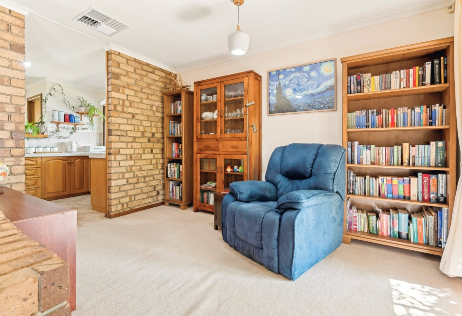 14 Farnsworth Drive, Morphett Vale, SA 5162 AUS