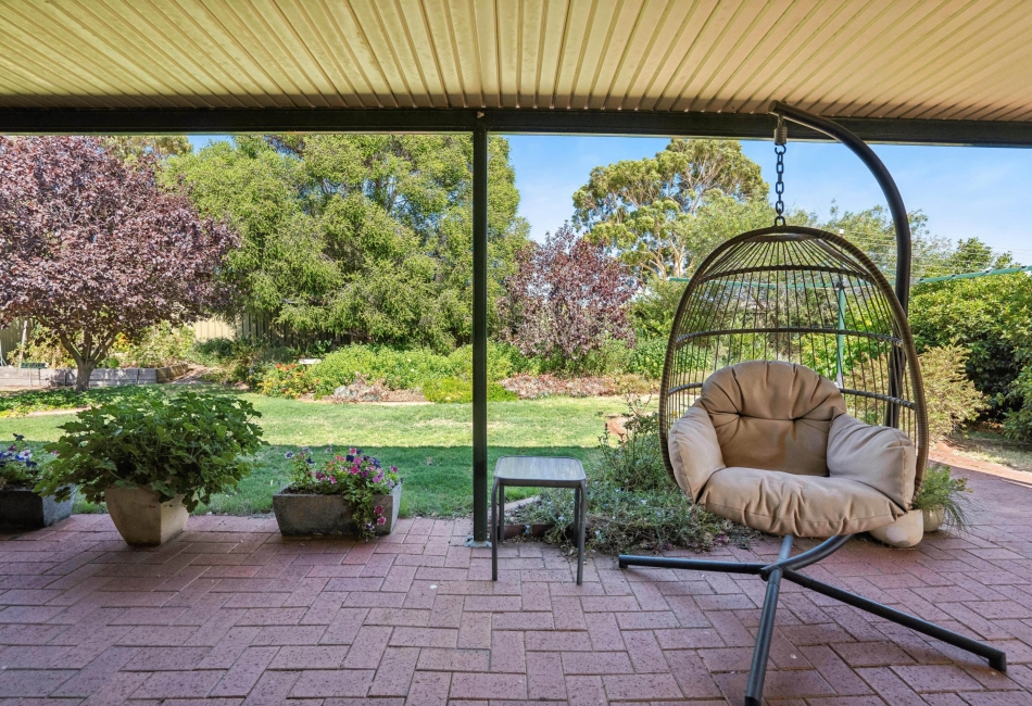 14 Farnsworth Drive, Morphett Vale, SA 5162 AUS