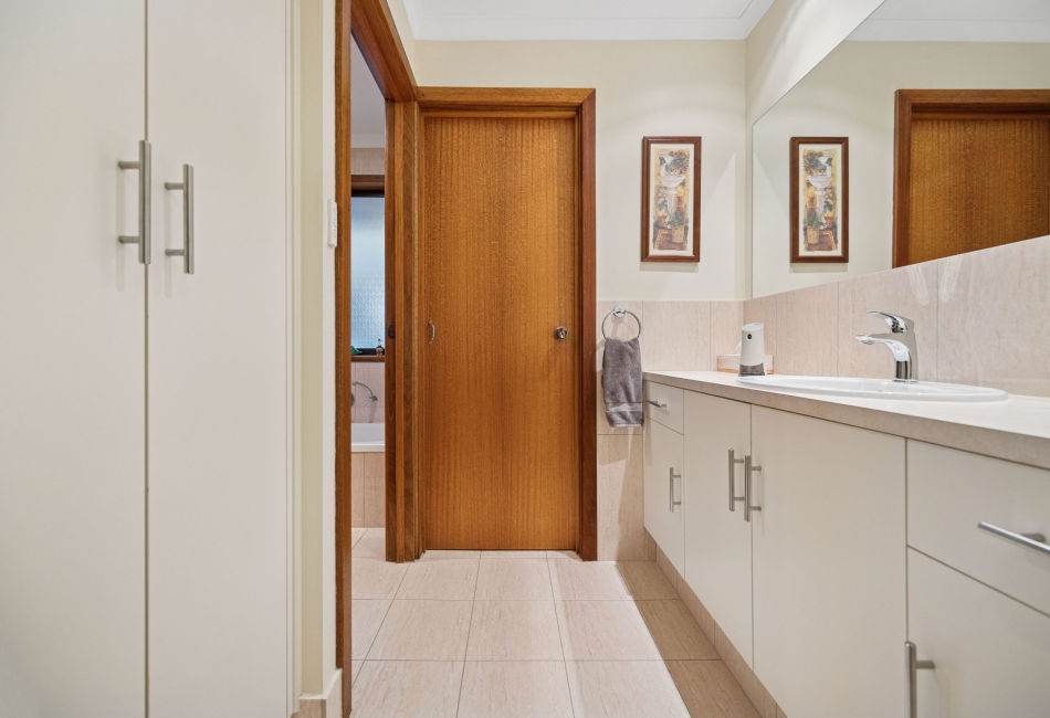 14 South Avenue, Hallett Cove, SA 5158 AUS