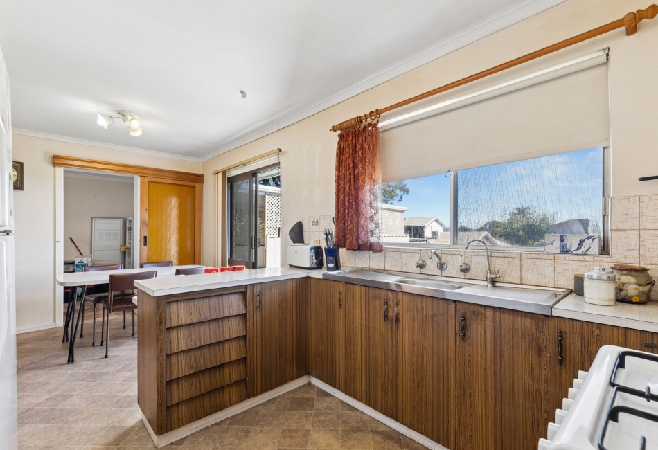 132 Black Road, Flagstaff Hill, SA 5159 AUS