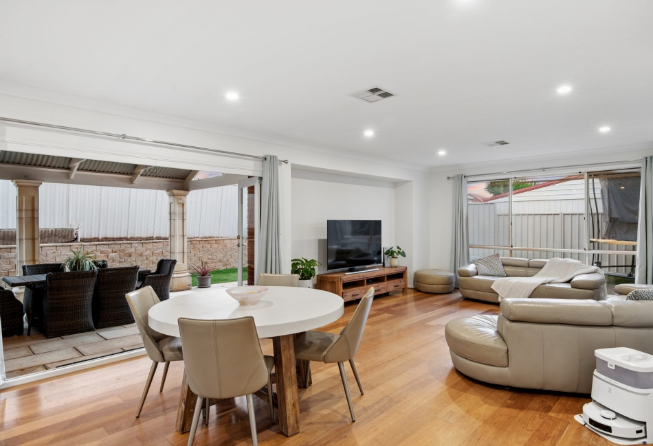 13 Field Street, Reynella, SA 5161 AUS