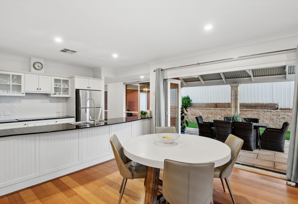 13 Field Street, Reynella, SA 5161 AUS