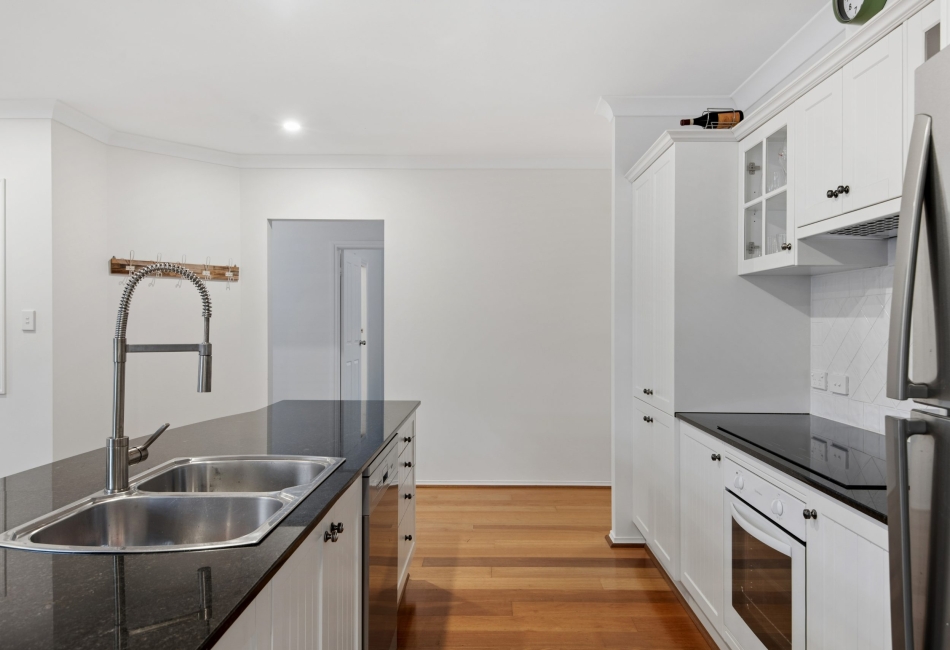 13 Field Street, Reynella, SA 5161 AUS