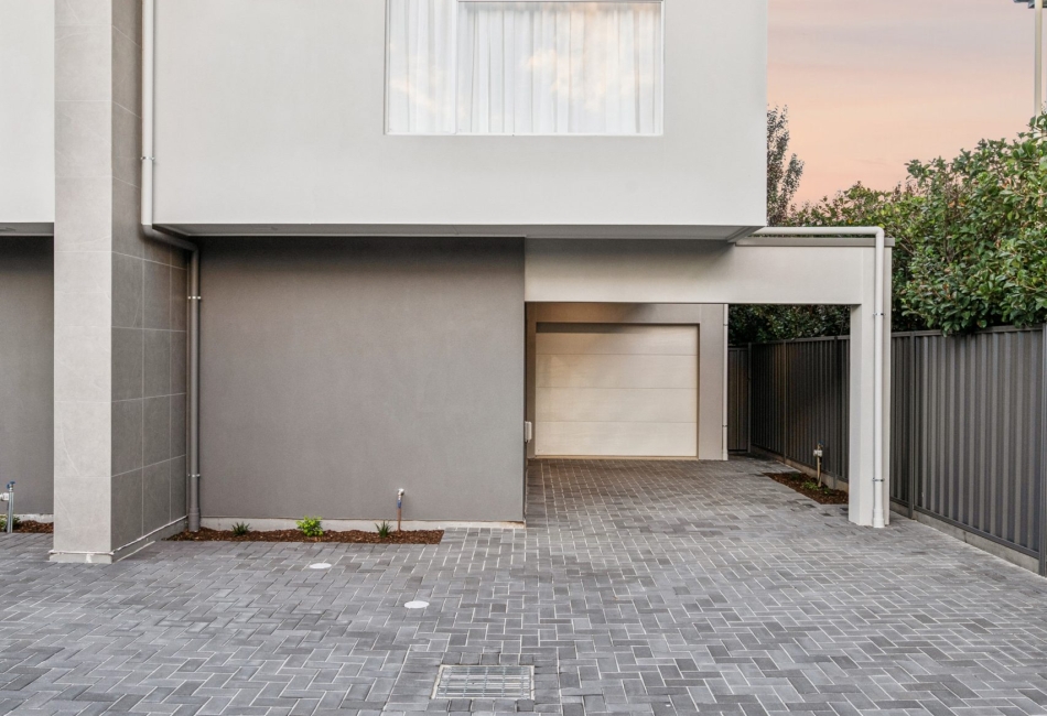 31d Farnham Road, Keswick, SA 5035 AUS