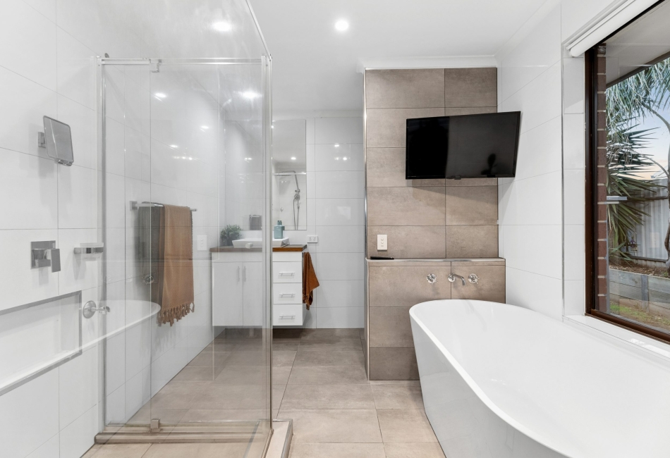 3 Gale Court, Morphett Vale, SA 5162 AUS