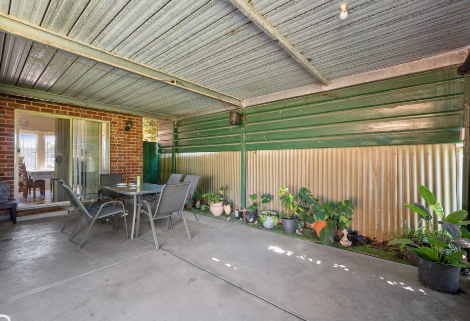 27- Lyons Street, Brooklyn Park, SA 5032 AUS