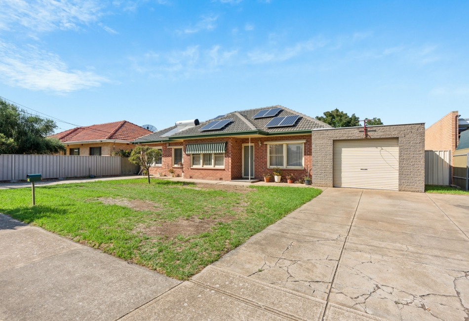 27- Lyons Street, Brooklyn Park, SA 5032 AUS