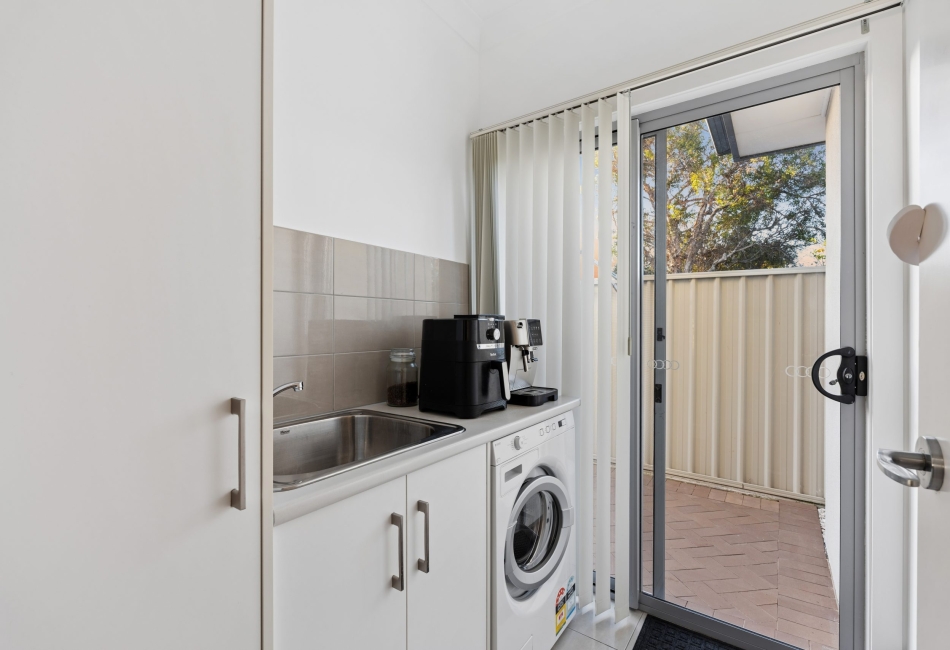 8 Lodge Street, Mitchell Park, SA 5043 AUS