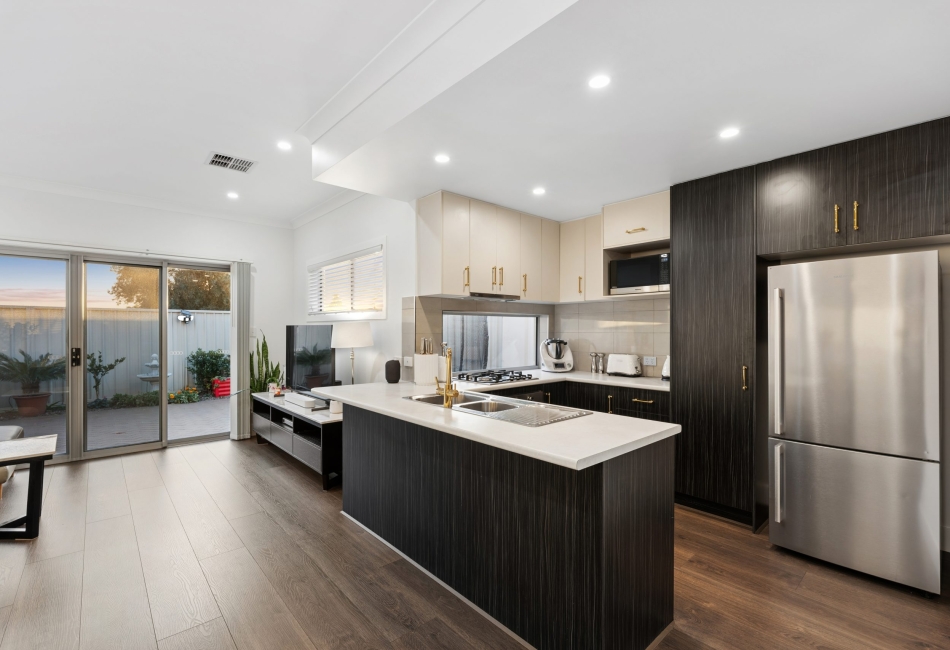 8 Lodge Street, Mitchell Park, SA 5043 AUS