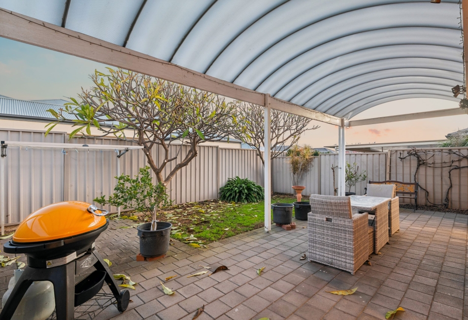 28 Quinn Street, Christie Downs, SA 5164 AUS
